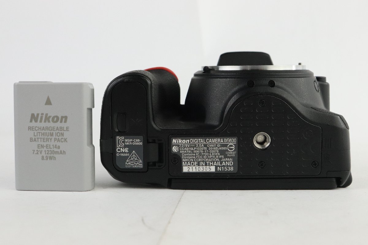 Nikon ニコン D5600 デジタル一眼 + AF-P DX NIKKOR ニッコール 18-55mm F3.5-5.6G VR / 70-300mm F4.5-6.3G VR ダブルズームキット★F_5