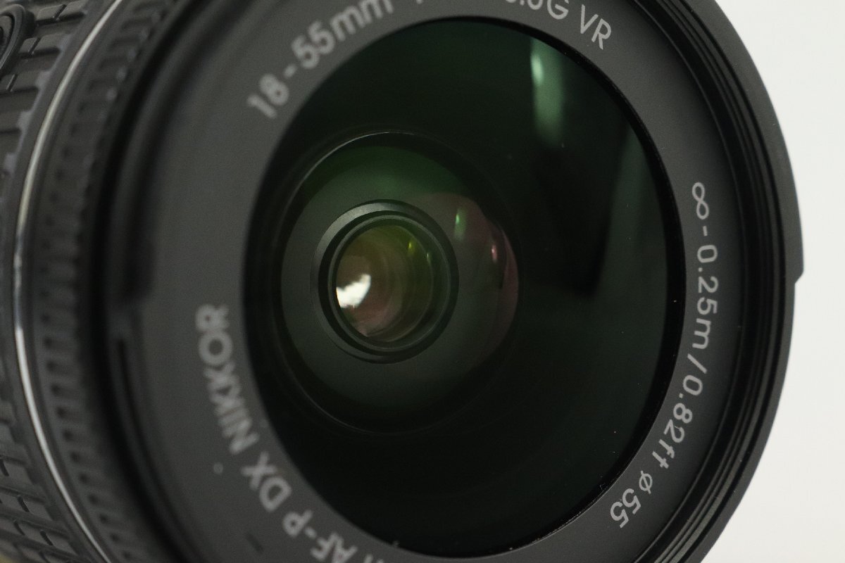 Nikon ニコン D5600 デジタル一眼 + AF-P DX NIKKOR ニッコール 18-55mm F3.5-5.6G VR / 70-300mm F4.5-6.3G VR ダブルズームキット★F_7