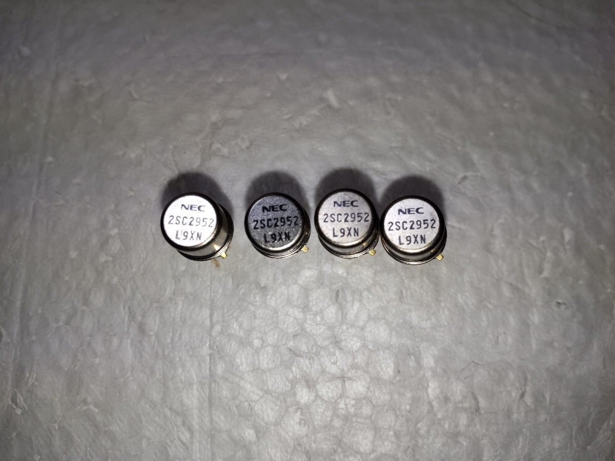 トランジスタ 2SC2952 4個セット 20V 250mA 5W hFE=80 NEC メタルキャン 金メッキ4本足 VHF UHF 高周波トランジスタ 未使用品_1