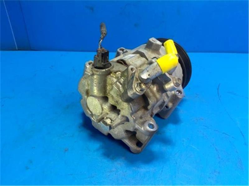 トヨタ 純正 ノア 《 ZRR85W 》 エアコンコンプレッサー 88310-28652