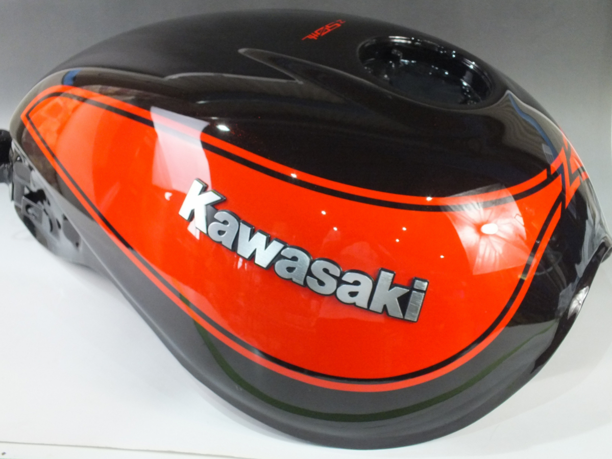 希少 KAWASAKI/カワサキ Z900RS 50thアニバーサリー 50周年記念 火の玉