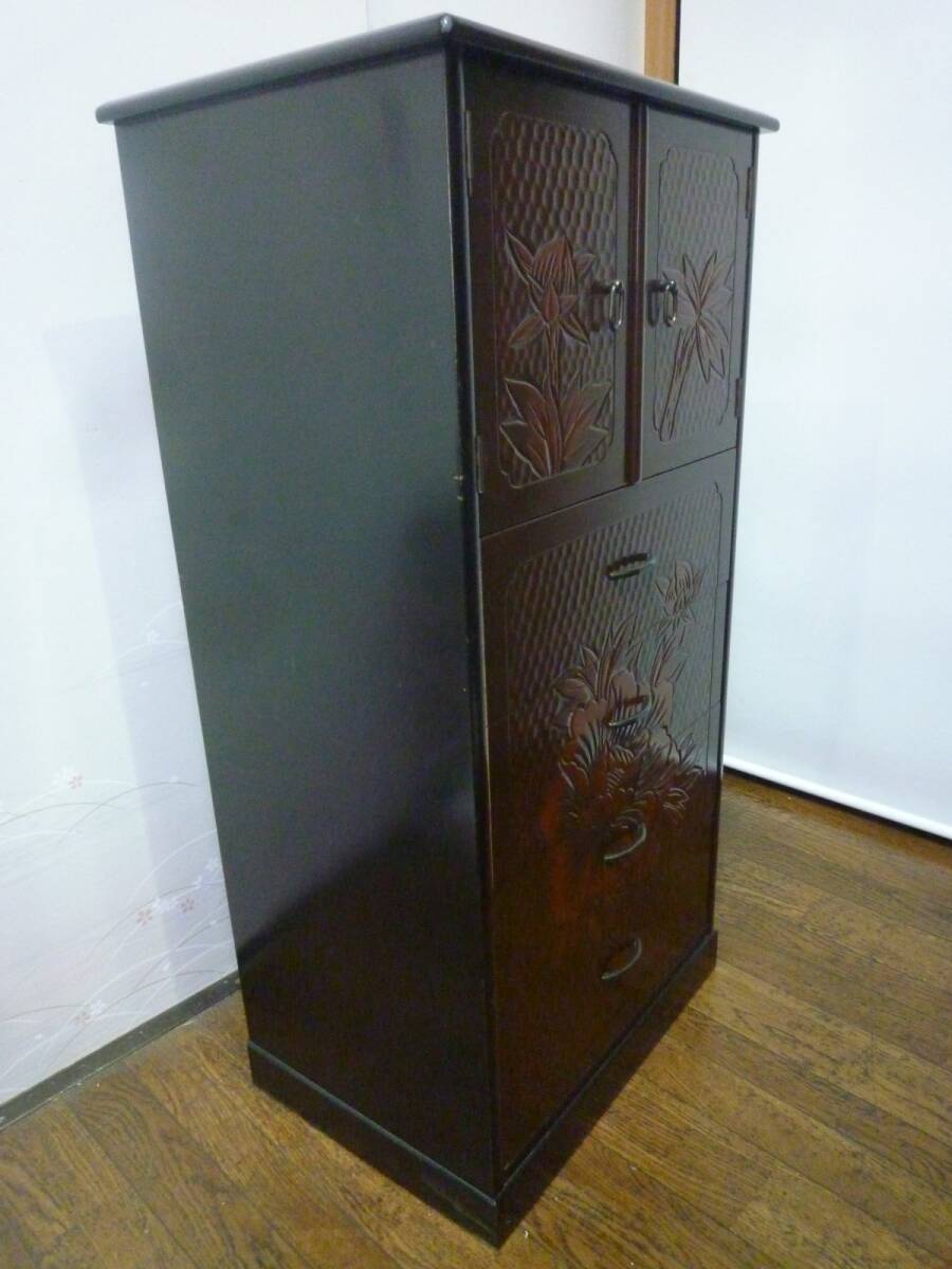 金正堂》 鎌倉彫り上開き四杯引小物箪笥 整理タンス 伝統工芸品ボタン