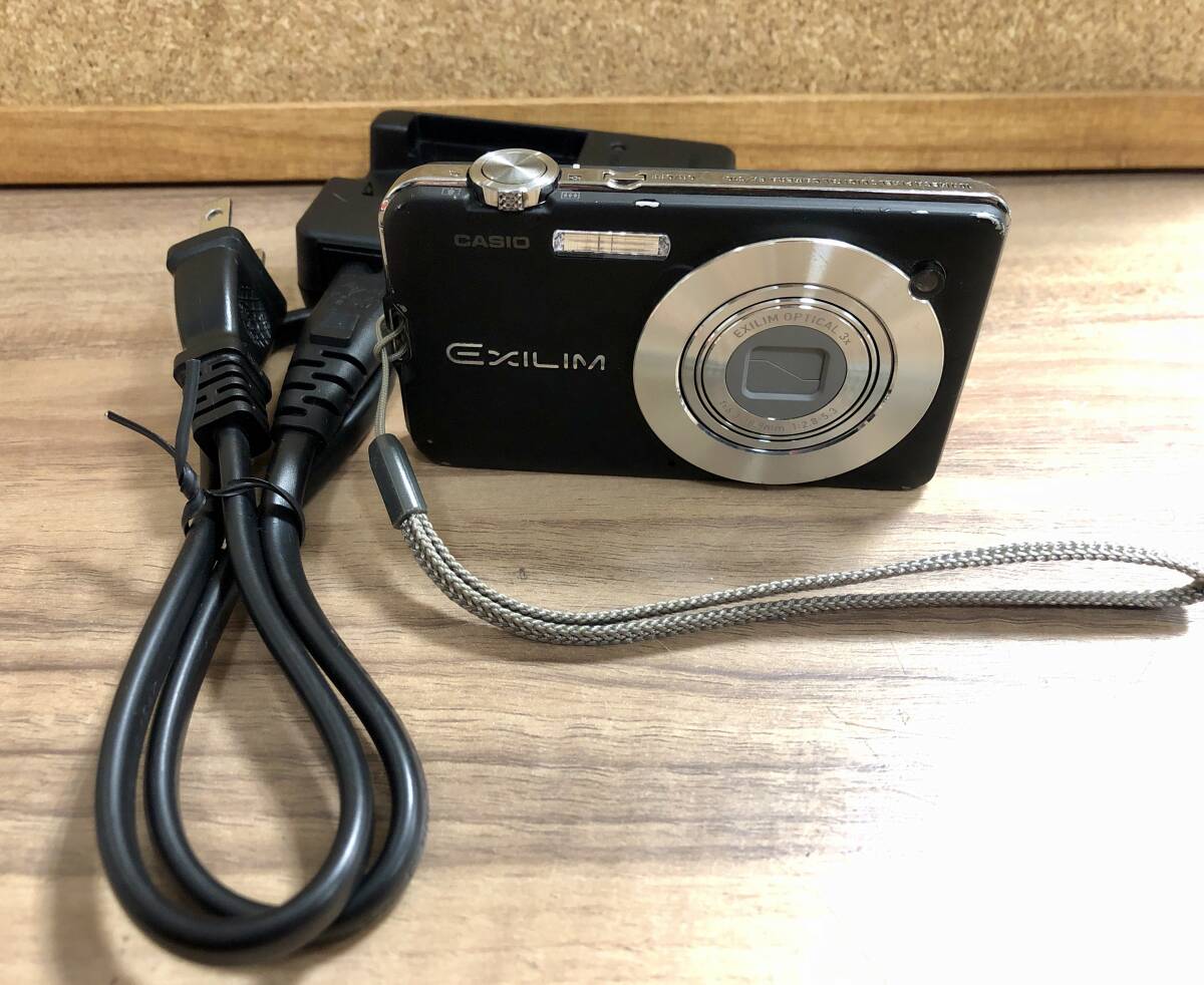 EX-S10 EXILIM デジカメ SR SDカード、リーダー付CASIO - CASIO CARD 