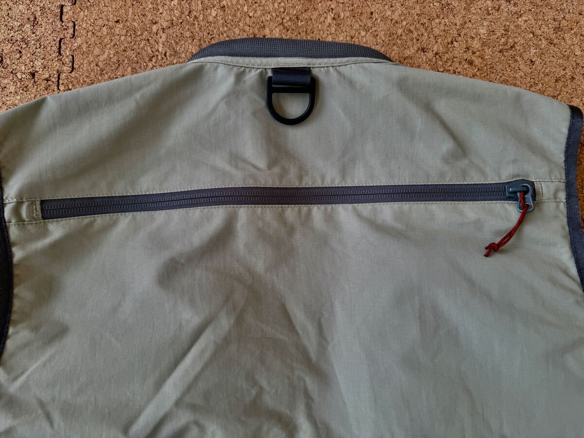 美品 SIMMS シムス フィッシングベスト ベージュ Mサイズ メッシュ