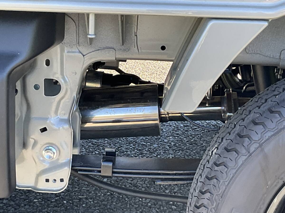 在庫処分　爆音　車検非対応　DA16T 後期　スーパーキャリー　マイナー後用　マフラー 3BD-DA16T　出口89㎜　ステンカラー DA16T 在庫処分 車検非対応 車検対応マフラー販売決定！ 後期用 軽トラック専用