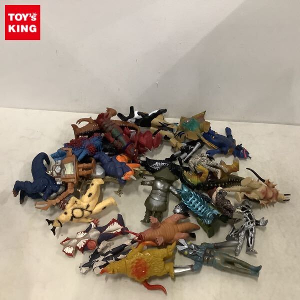 1円〜 訳あり ウルトラ怪獣 ソフビ フィギュア バルタン星人 ゼットン