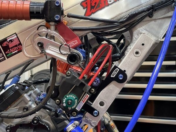 MC18・21・28　ファクトリー サーボステー【 Racers Series 】　NSR250R　T2Racing　１円売切！ Series ファクトリー Racers １円売切！ ☆１円売切！ファクトリー MC18