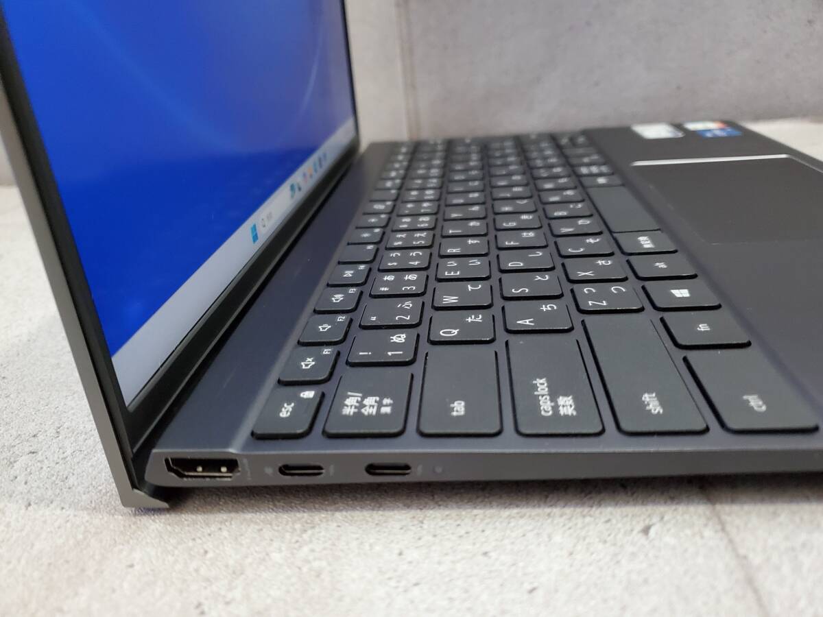 DELL Vostro 13 5310 / Core i5-11300H / 256GB / 8GB / Windows11 Pro