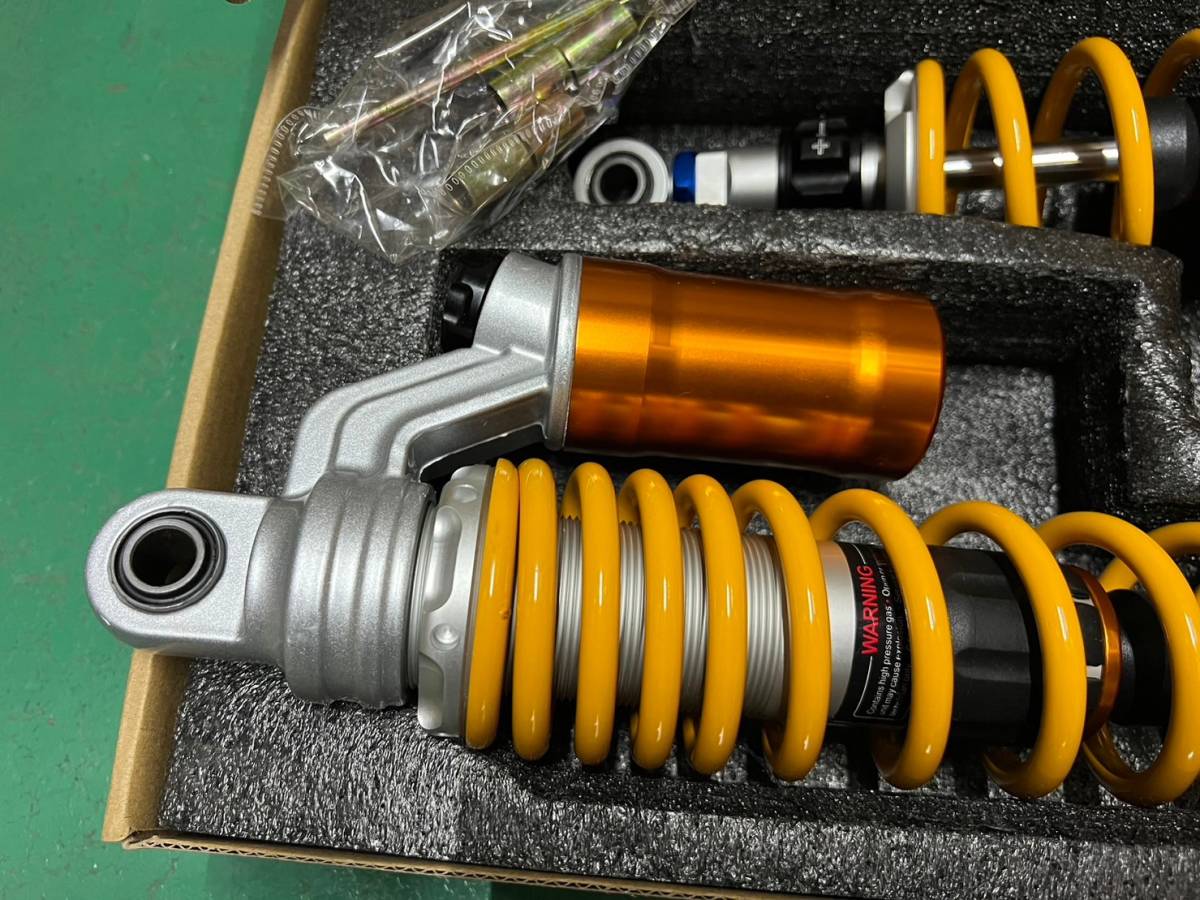 オーリンズタイプ リアショック黄360mm/インパルス400 CB400SF