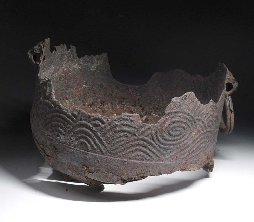 緑屋s■ 時代物　古鉄　窶れ やつれ 風炉　木箱　残欠 茶道具　i9/2-6027/21-4#120