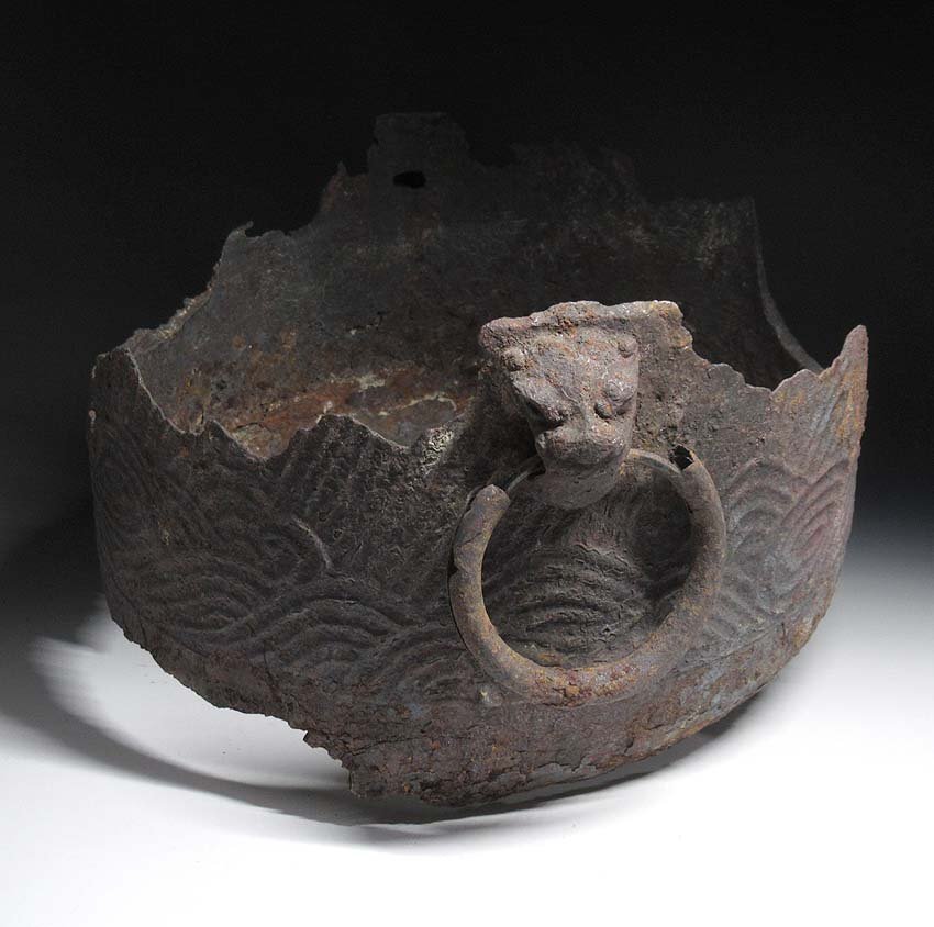 緑屋s■ 時代物　古鉄　窶れ やつれ 風炉　木箱　残欠 茶道具　i9/2-6027/21-4#120