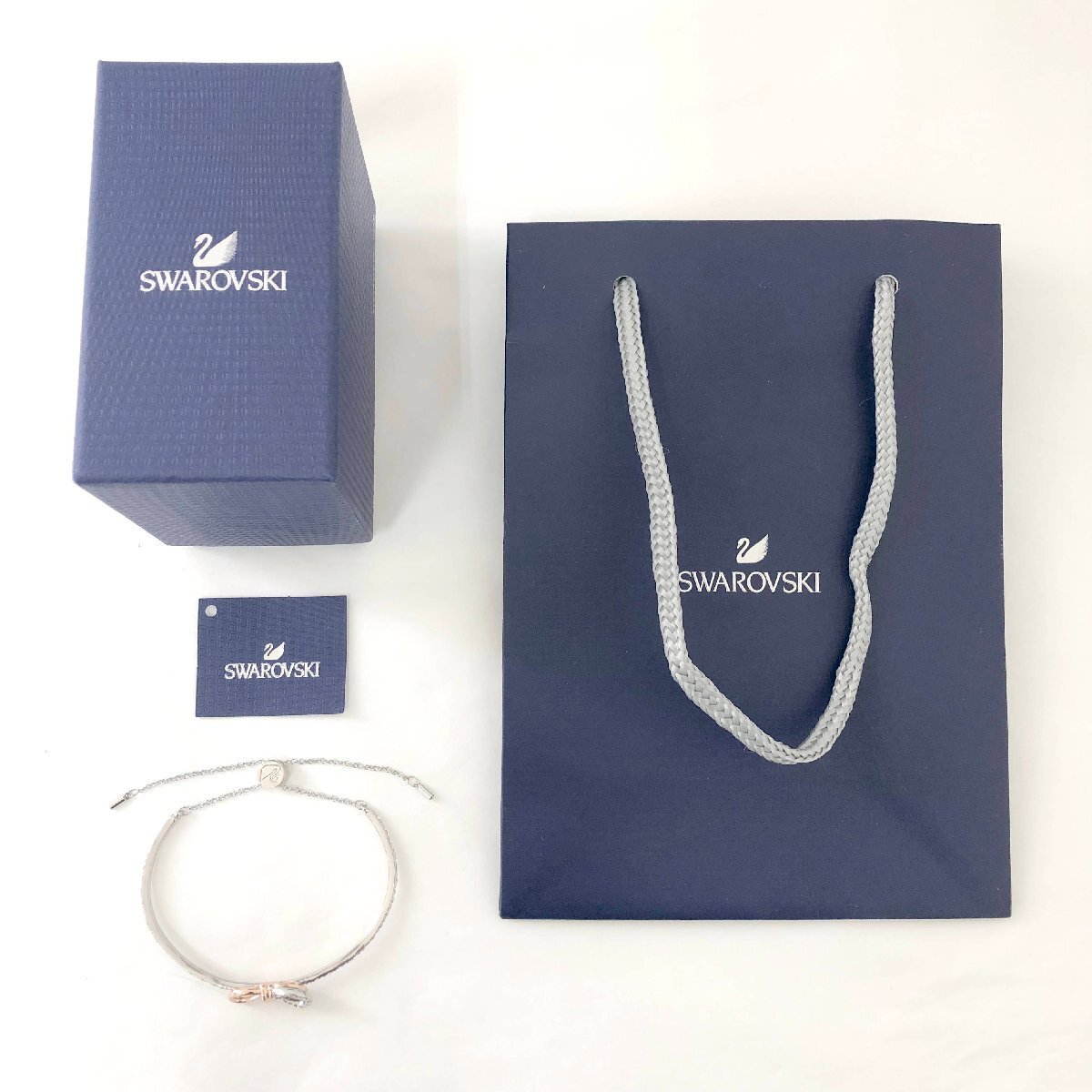 6714〇/Swarovski(スワロフスキー) Lifelong Bow バングル 5447079 