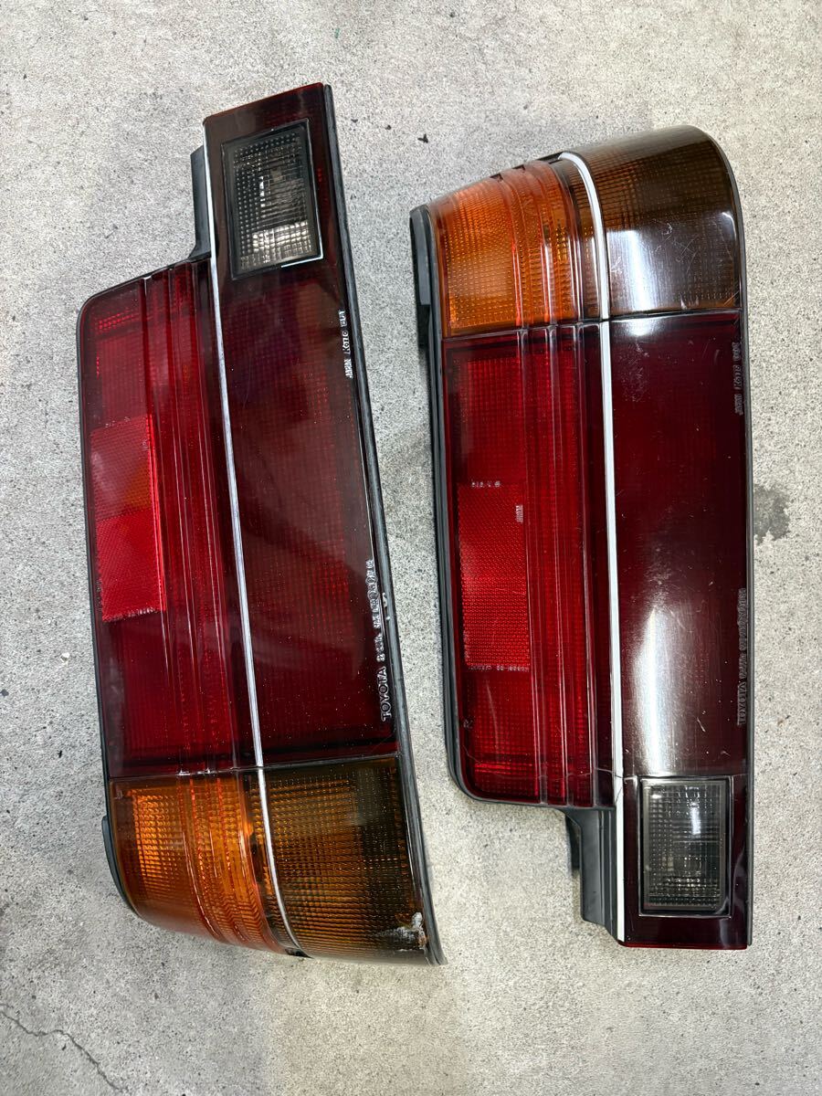 ae86 2ドア　後期　レビン　テール　 テールランプ 左右セット　配線付き AE86 後期 レビン 2026年最新Yahoo TOYOTA純正 在庫品