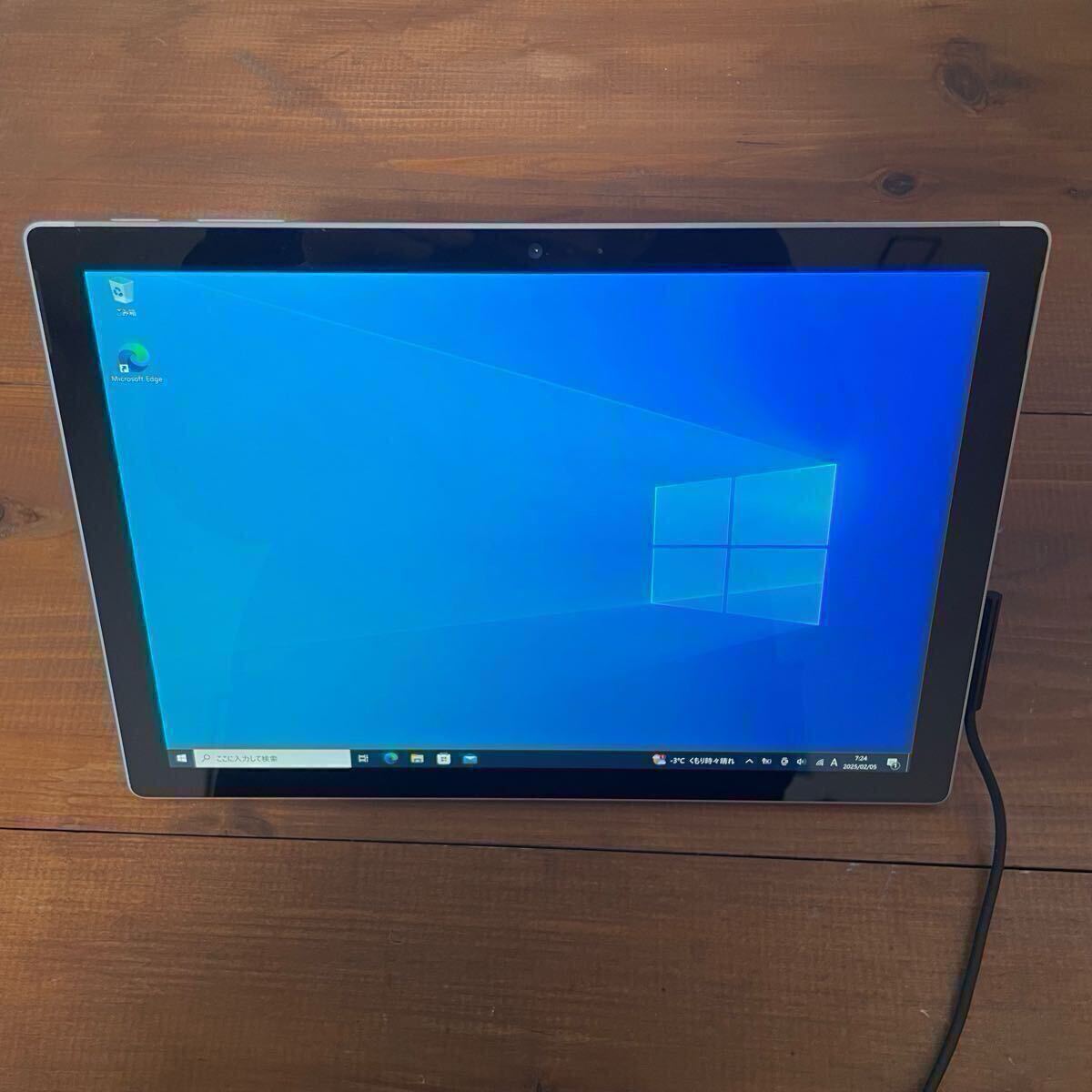 Microsoft Surface Pro5 1796◇Core i5-7300U◇SSD256GB◇メモリ8GB