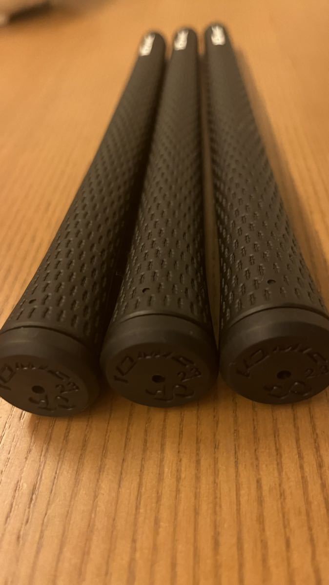 黒色 3本のセット　IOMIC イオミック　グリップ　Stickyシリーズ_3