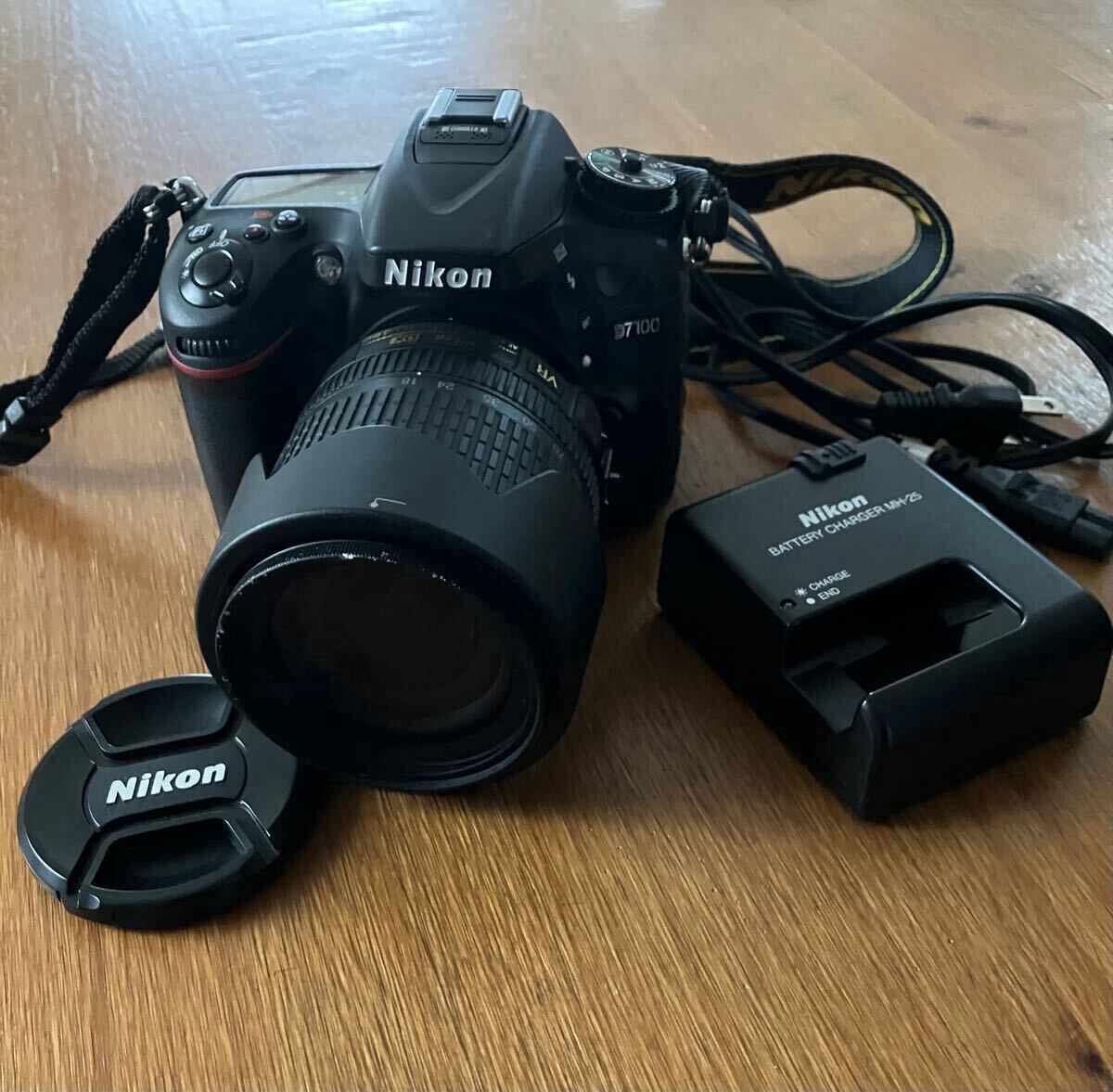 美品 Nikon ニコン D7100 デジタル一眼レフ AF-S NIKKOR 18-105mm 3.5-5.6G ED 本体＋レンズセット 他備品あり_1