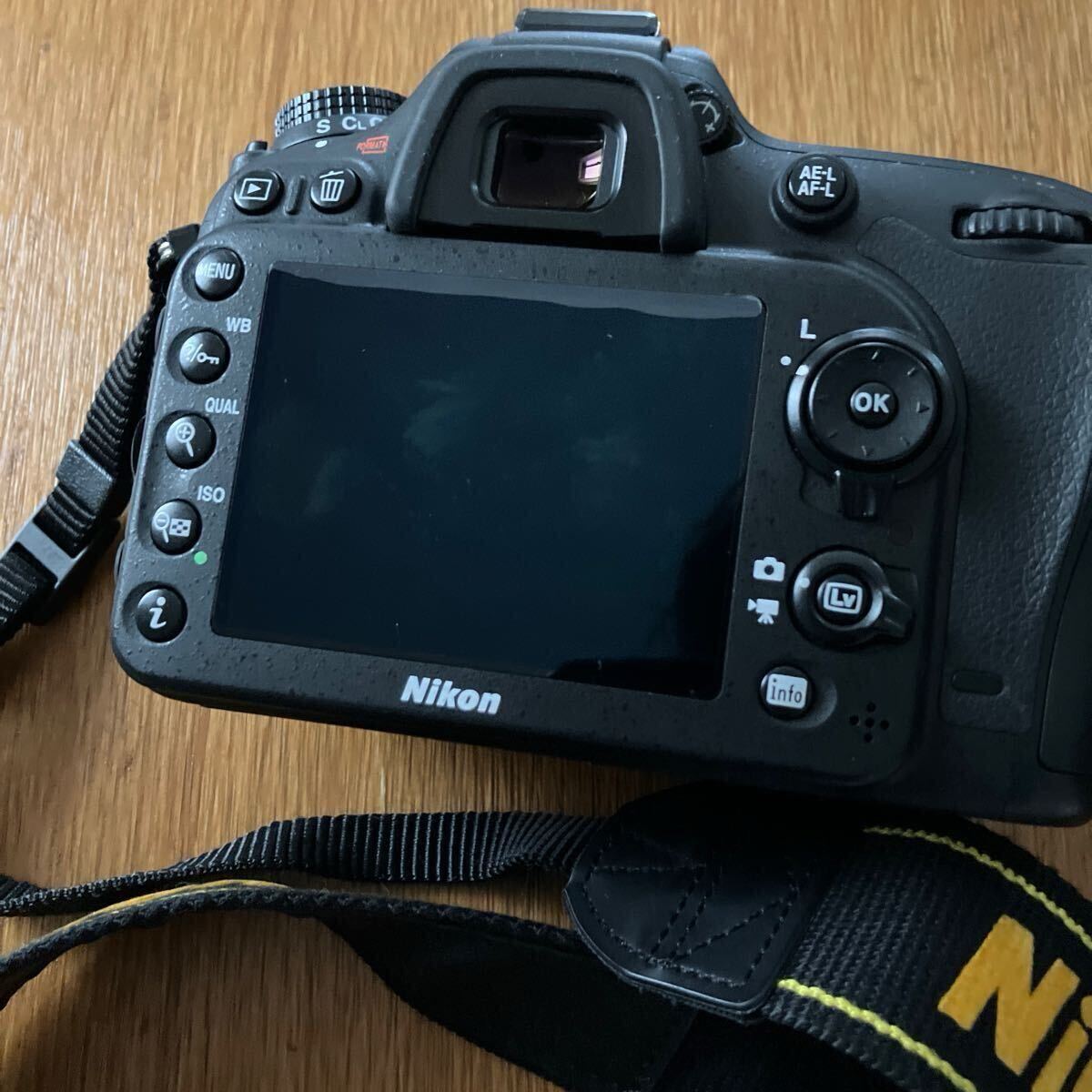 美品 Nikon ニコン D7100 デジタル一眼レフ AF-S NIKKOR 18-105mm 3.5-5.6G ED 本体＋レンズセット 他備品あり_4