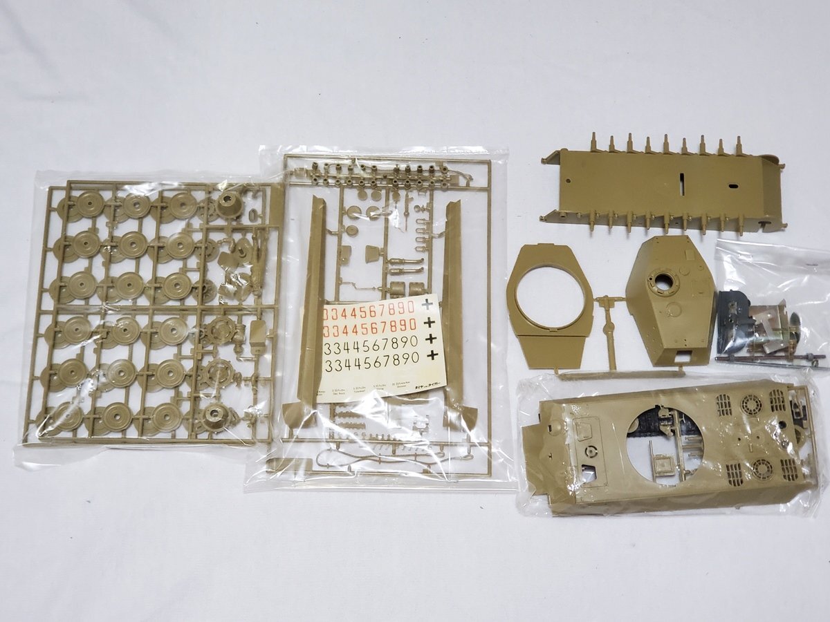 ▽★ TAMIYA タミヤ 1/35 ドイツ重戦車キングタイガー プラモデル NO.20 モーターライズ 子鹿 3048_2