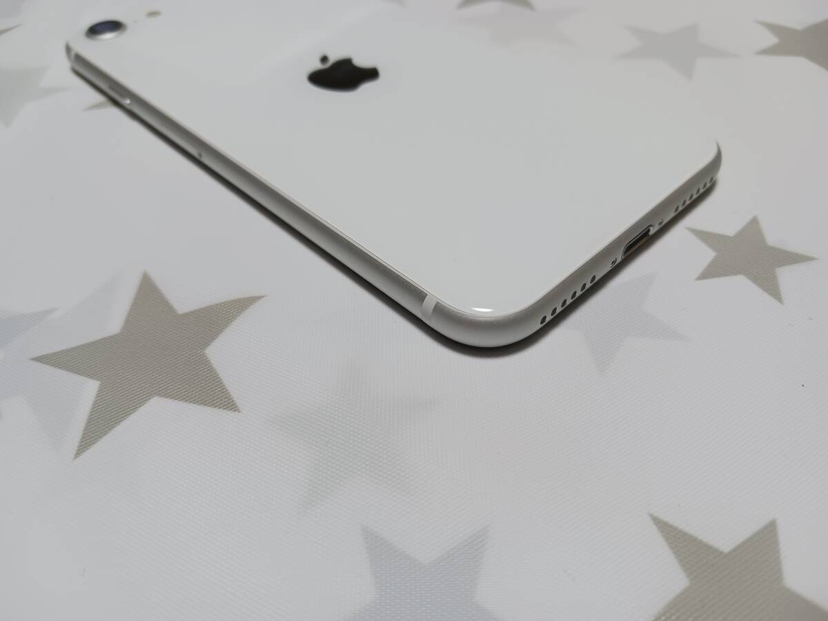 iPhone　SE　第２世代　ホワイト　白　１２８GB　SIMフリー　ロックなし　美品　バッテリー９２％_6