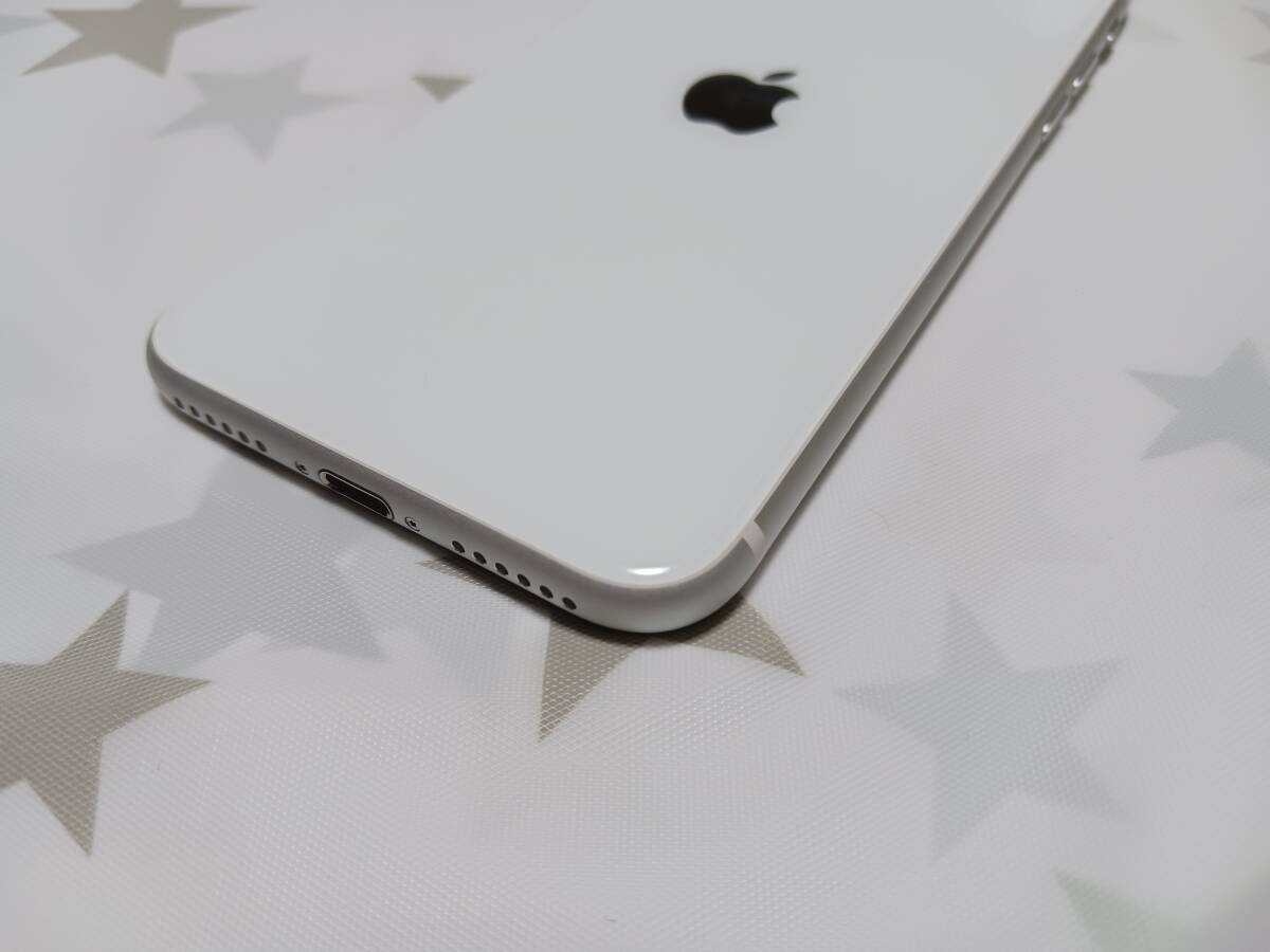 iPhone　SE　第２世代　ホワイト　白　１２８GB　SIMフリー　ロックなし　美品　バッテリー９２％_7