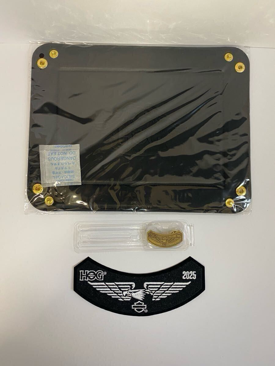 ハーレーダビッドソン HOG 2025年 メンバーシップ 会員更新記念品 Harley Davidson ワッペンピン バッジ トレイ 非売品_2