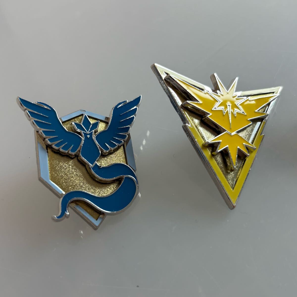 海外限定 ポケモンGO ピンバッジ フリーザー サンダー ファイヤー 金属