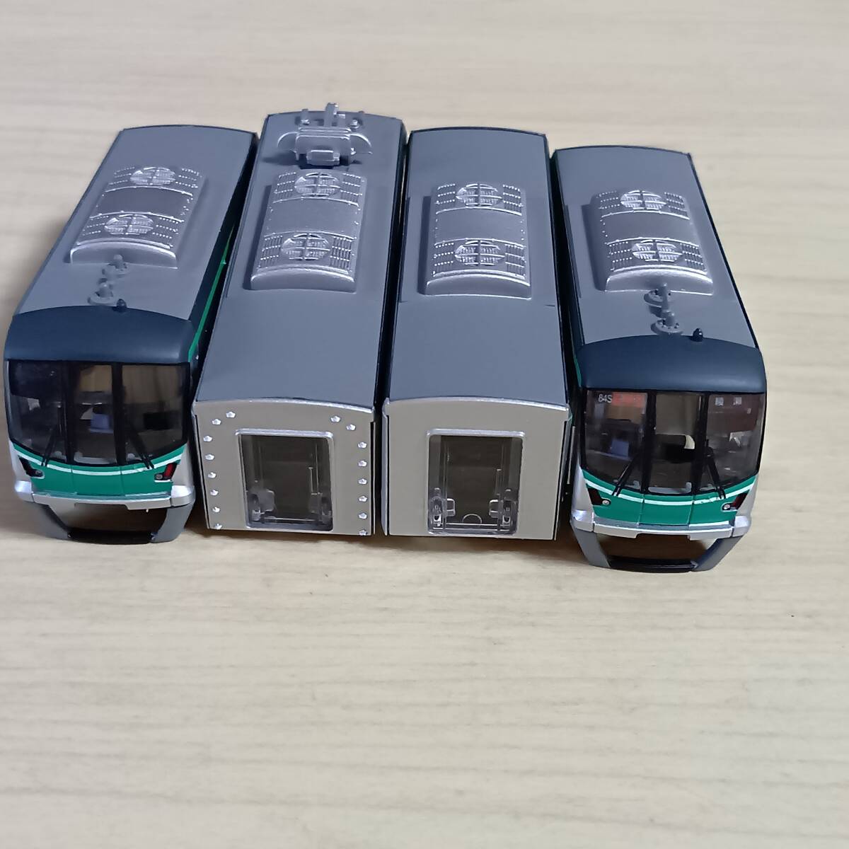 管理番号570）ボディーのみ 東京メトロ 16000系 4両 ジャンク 部品