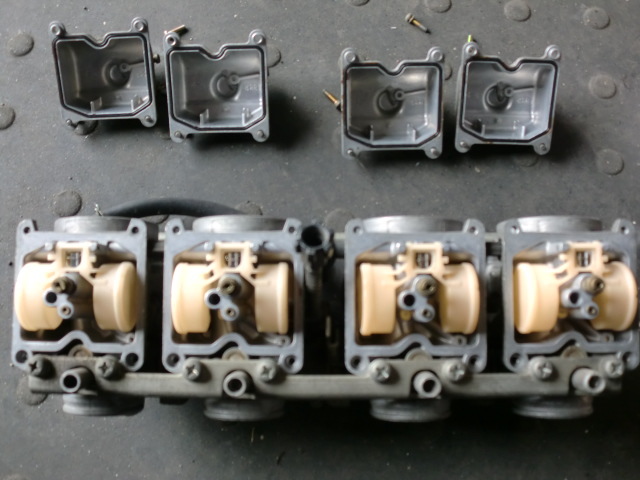 ゼファー750 純正キャブレター_2