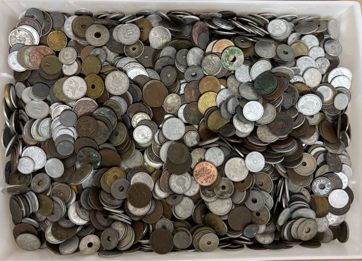 1円スタート】外国コイン 約5kg おまとめ 大量 古銭 外国銭 貨幣 世界