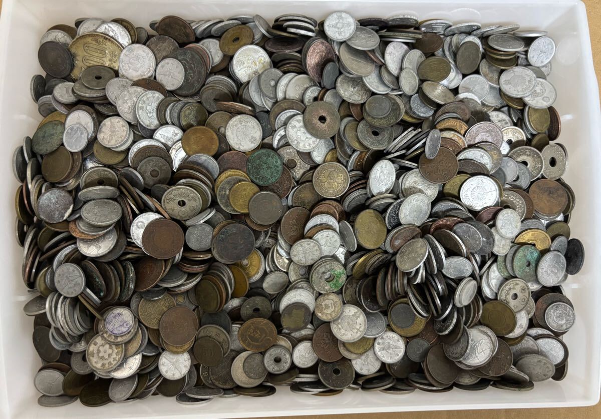 1円スタート】外国コイン 約5kg おまとめ 大量 古銭 外国銭 貨幣 世界