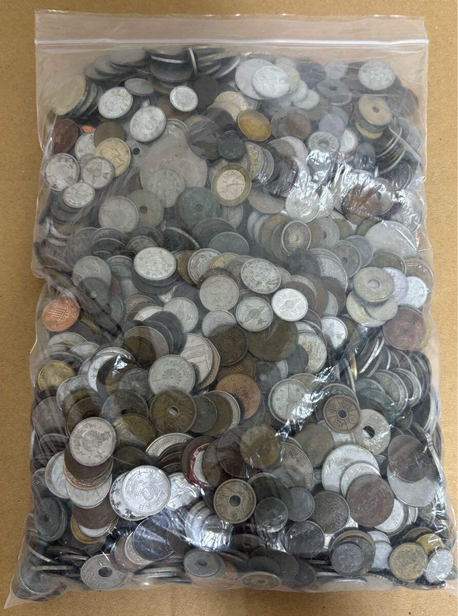 1円スタート】外国コイン 約5kg おまとめ 大量 古銭 外国銭 貨幣 世界