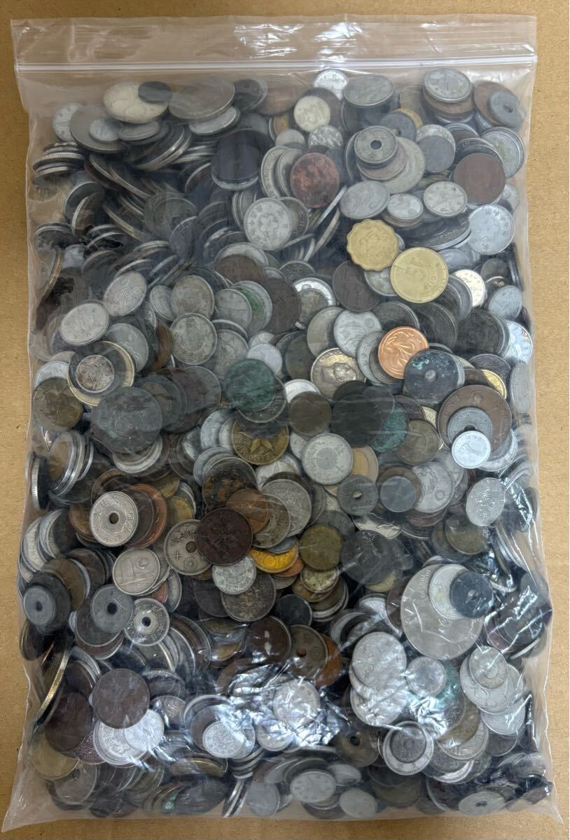 1円スタート】外国コイン 約5kg おまとめ 大量 古銭 外国銭 貨幣 世界