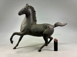 鉄製 馬の置物の値段と価格推移は？｜19件の売買データから鉄製 馬の