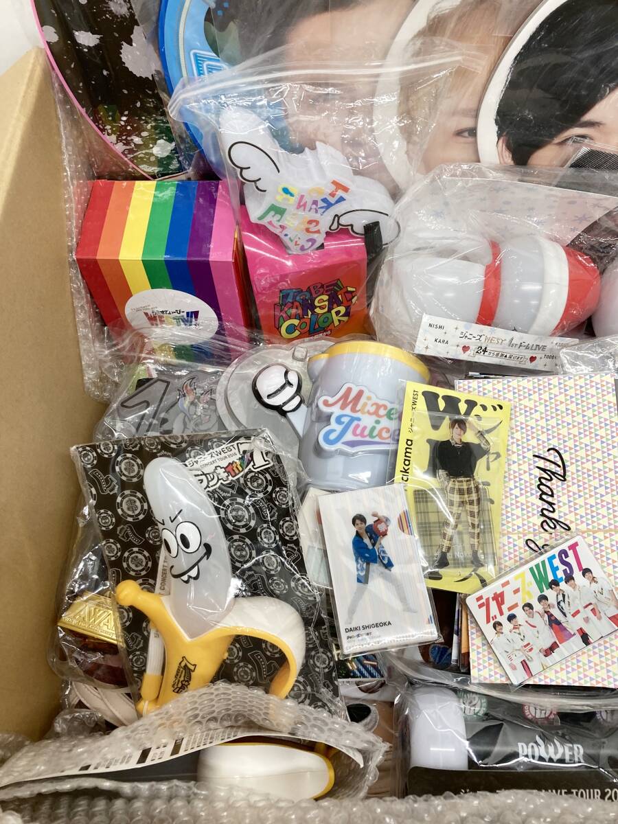 0181132S☆ ジャニーズ WEST. グッズまとめ ペンライト/うちわ/フォト