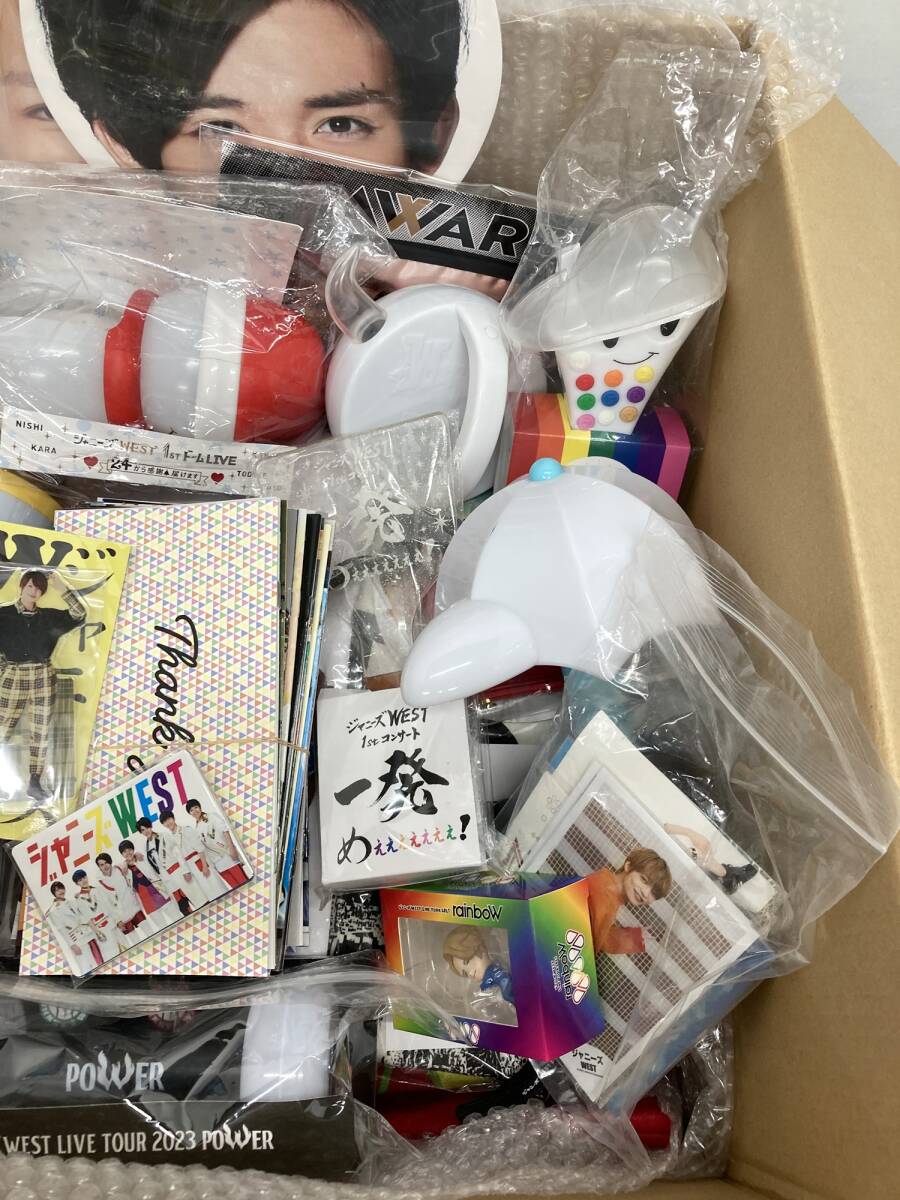 0181132S☆ ジャニーズ WEST. グッズまとめ ペンライト/うちわ/フォト
