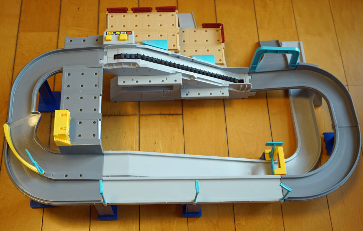 ★　送料無料　即決あり　早い者勝ち　トミカ（タカラトミー)　トミカアクション高速道路　セット　★_5