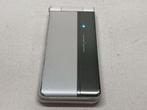 ◯docomo　ドコモ　P-01H　Panasonic　パナソニック　携帯電話　ガラケー　ホワイト　i21