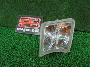 4FW9514 KFI3)) トヨタ プリウス ZVW30 前期型 S 純正 フロントバンパーウインカー左　コ