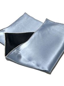 掘り出し物　新品未使用 トラッド　シルク100％　絹　上質ポケットチーフ　リバーシブル