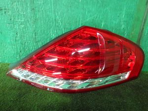 BMW650i[E63後期LCI]ブレーキランプ右テールライト 7177070 LED