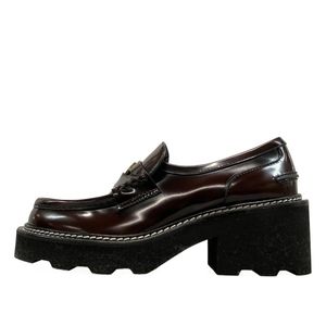 ルイヴィトン LOUIS VUITTON ローファー 37 1/2 - レザー ダークブラウン レディース MA0