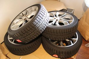 スタッドレス　レガシィBP5 ブリッツェン18インチ 7J インセット55 PCD100 ハブ径56mm 21