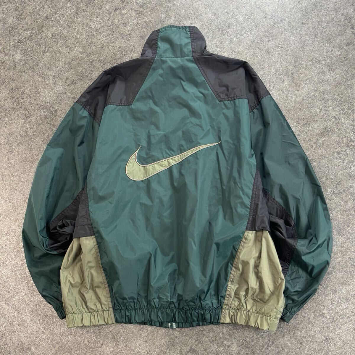 NIKE ナイキ 銀タグ ナイロンジャケット ウィンドブレーカー デカロゴ