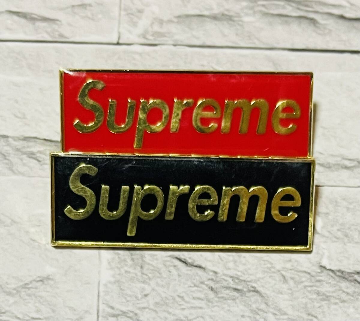 supreme ピンズの値段と価格推移は？｜77件の売買データからsupreme