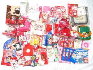 【非売品】不二家 ペコちゃん 折りたたみ椅子 ペコちゃん イスの値段と価格推移は？｜12件の売買データからペコ