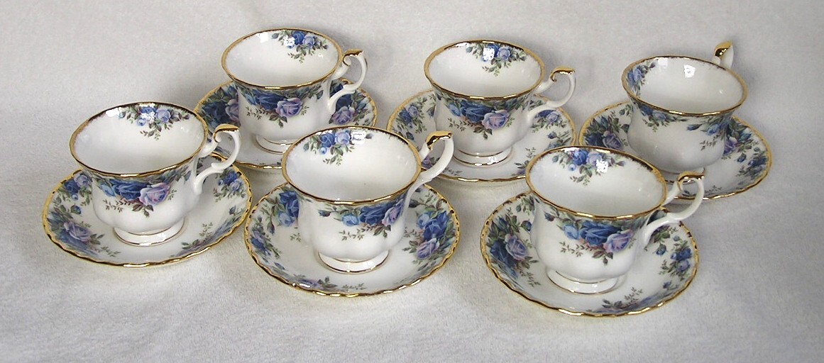 ロイヤルアルバート 廃盤の値段と価格推移は？｜15件の売買データから