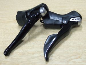 シマノ 105 ST-5800 デュアルコントロールレバー