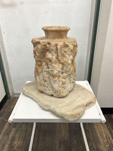 鍾乳石の値段と価格推移は？｜2件の売買データから鍾乳石の価値が