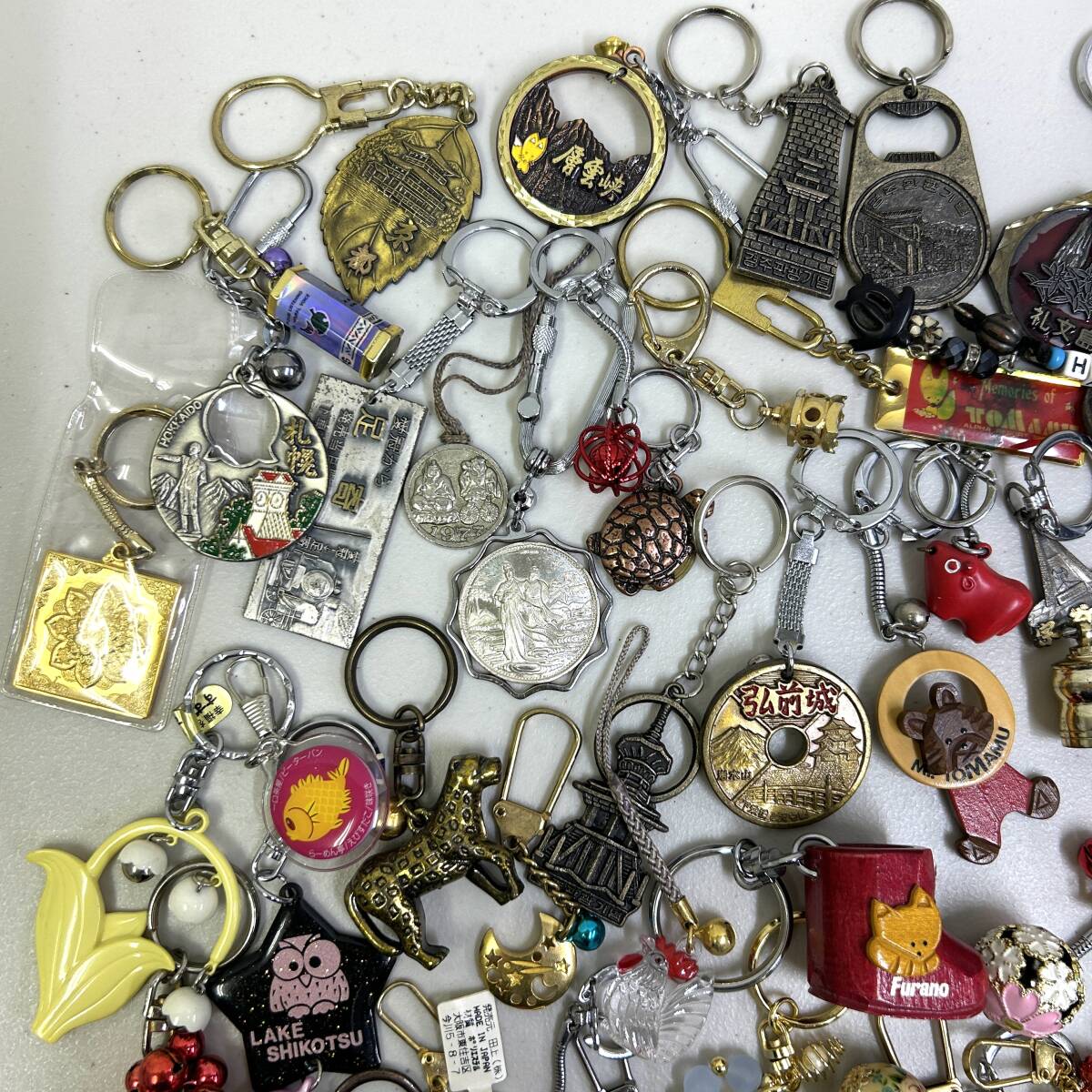 キーホルダー 昭和 レトロ まとめ売り1.5kg 大量 ご当地 観光地 お土産