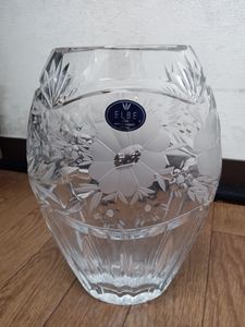 エルベ 花瓶の値段と価格推移は？｜5件の売買データからエルベ 花瓶の